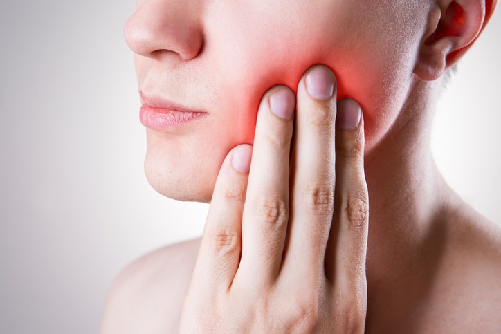 歯痛のためのメフェナム酸、それは本当にパラセタモールより強力ですか？