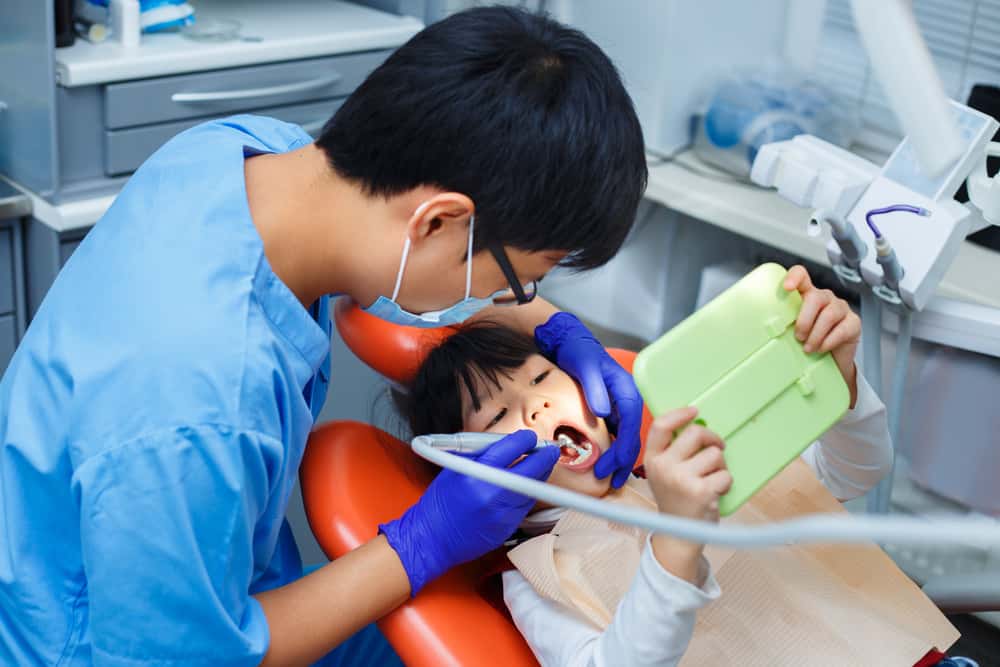 Каква е разликата между общ зъболекар (drg) и детски зъболекар (Sp. KGA)?