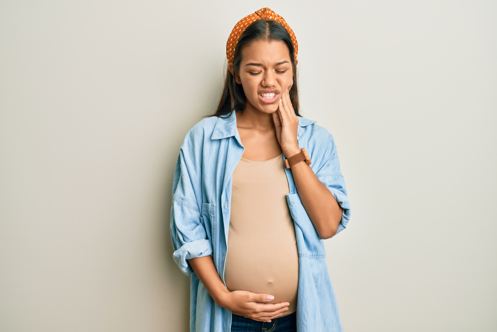 Berhati-hatilah, Ibu-ibu Mudah Terhadap Gingivitis dan Sakit Gigi Semasa Kehamilan