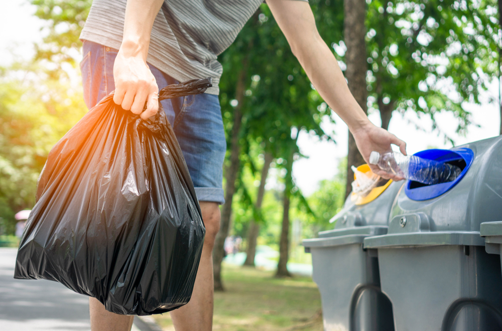 توقف عن رمي القمامة بلا مبالاة! اتبع هذه القواعد الثلاثة حتى لا تلوث البيئة