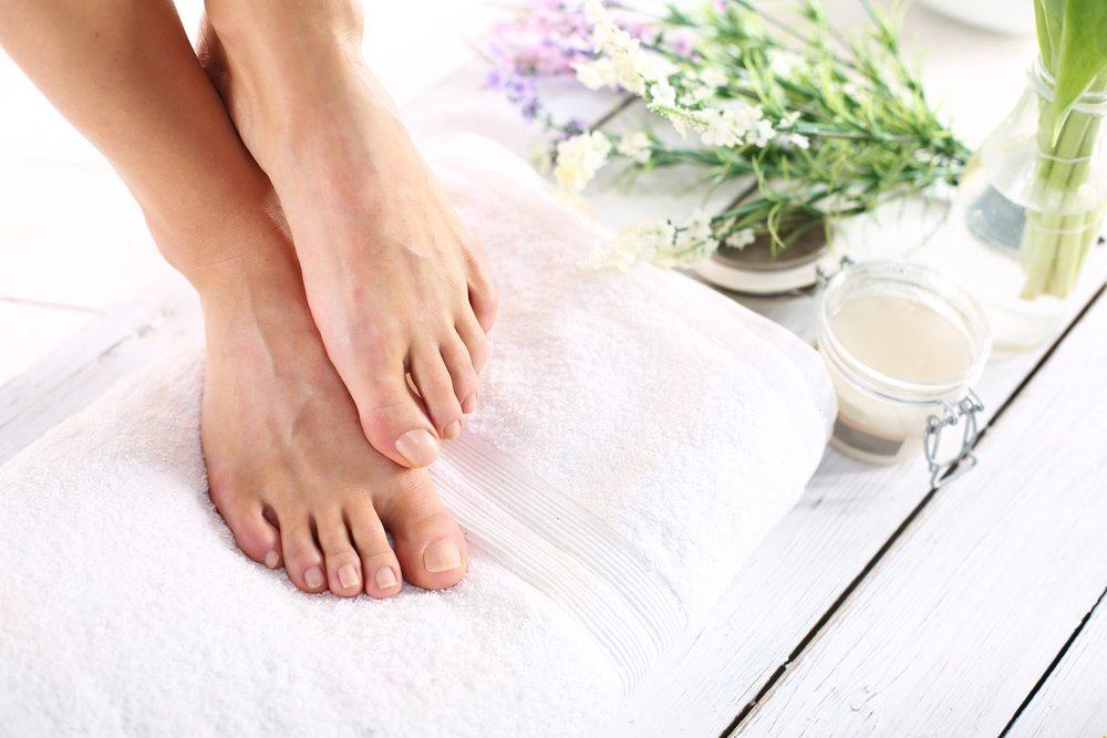 Per essere sempre puliti, riconosci la causa del cattivo odore dei piedi e come superarlo