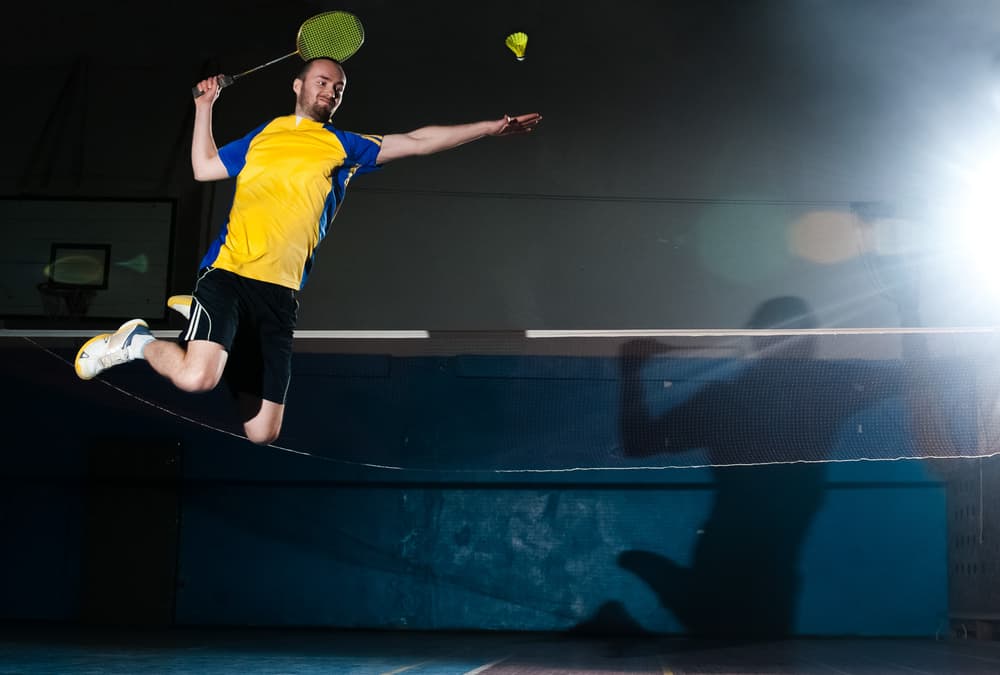 5 Petua untuk Memperkukuhkan Teknik Smash Anda Semasa Bermain Badminton