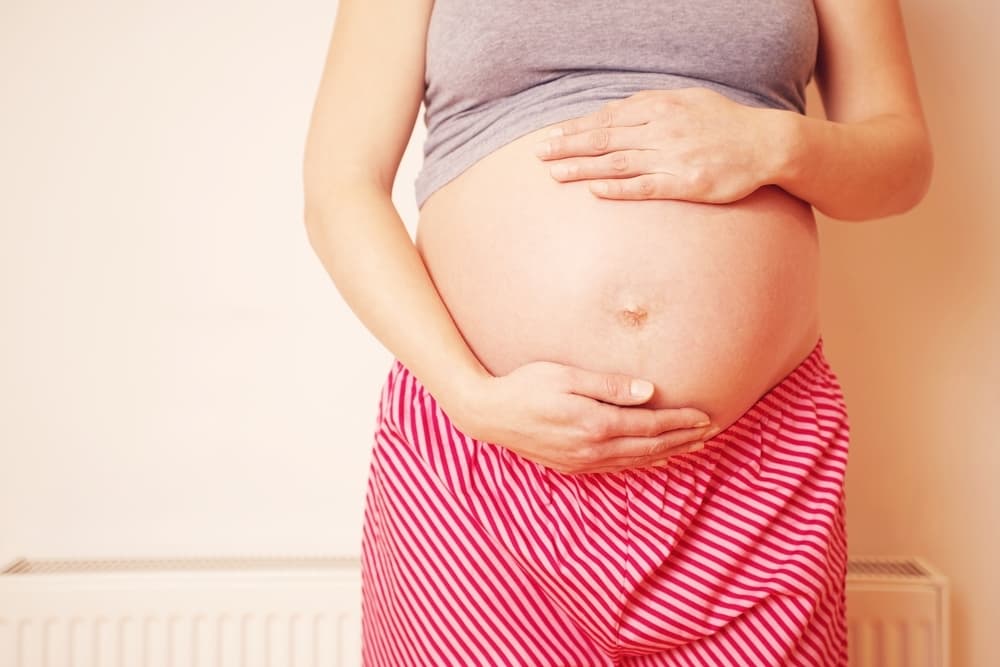 متى ستبدأ معدتك في الظهور بمظهر ضخم أثناء الحمل؟