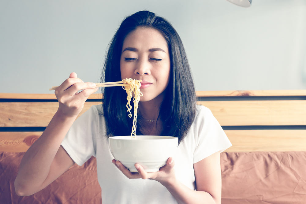 Le donne incinte possono mangiare spaghetti istantanei?