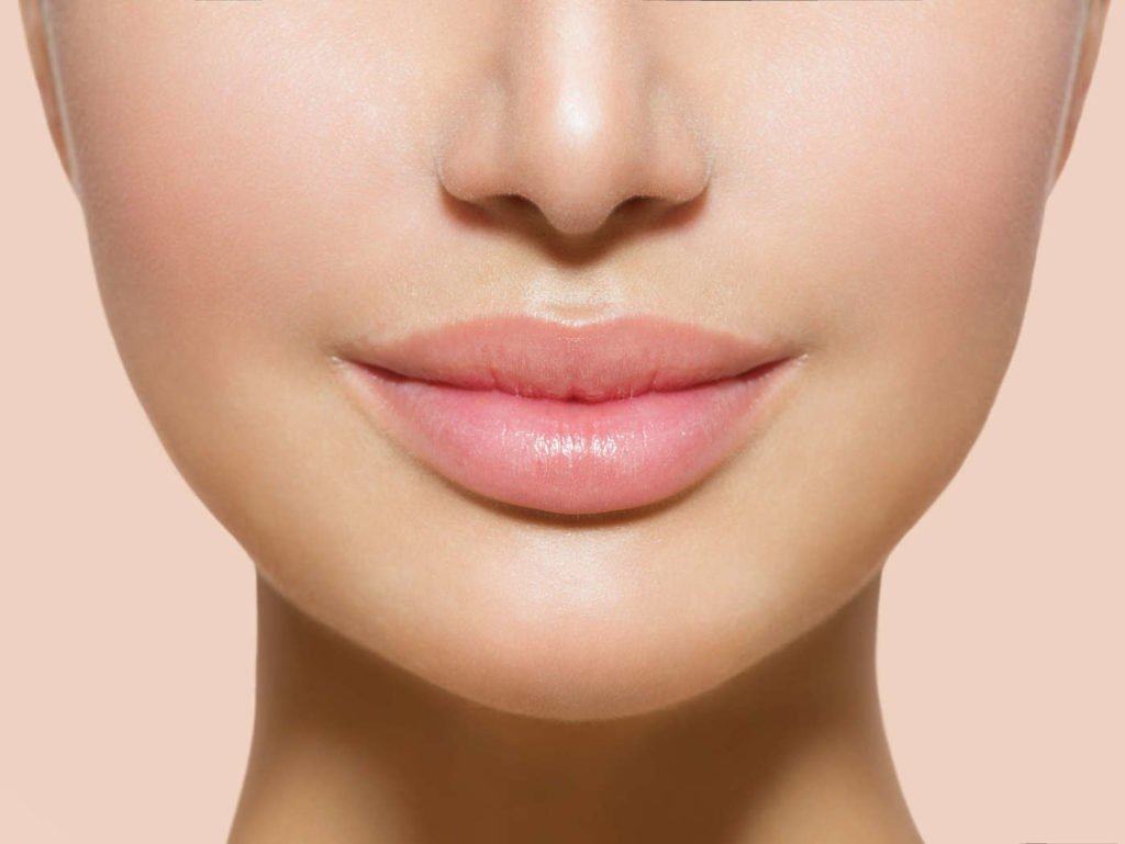 7 естествени начина да направите устните меки и да изглеждат червени