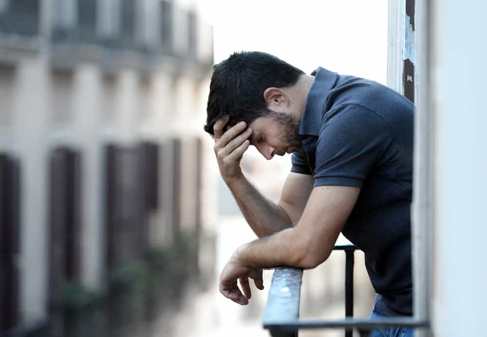 ความแตกต่างระหว่างความเครียดและภาวะซึมเศร้าคืออะไร? รู้อาการ
