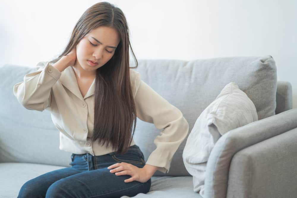 Различни възможности за лечение на главоболие в гърба
