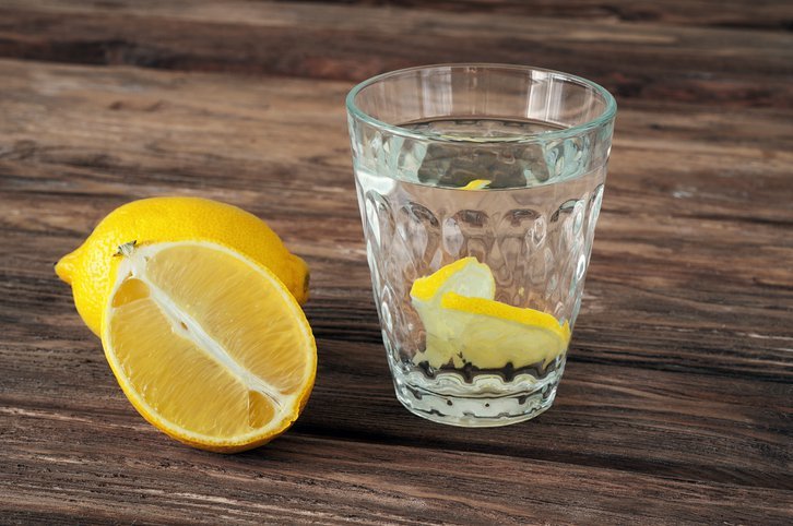 Air Lemon untuk Mengatasi Ulser, Betul Berkesan atau Berbahaya?