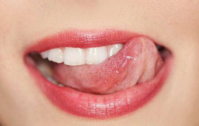 Ketahui Risiko Kesihatan Melakukan Petua Seks Oral Plus untuk Tetap Selamat