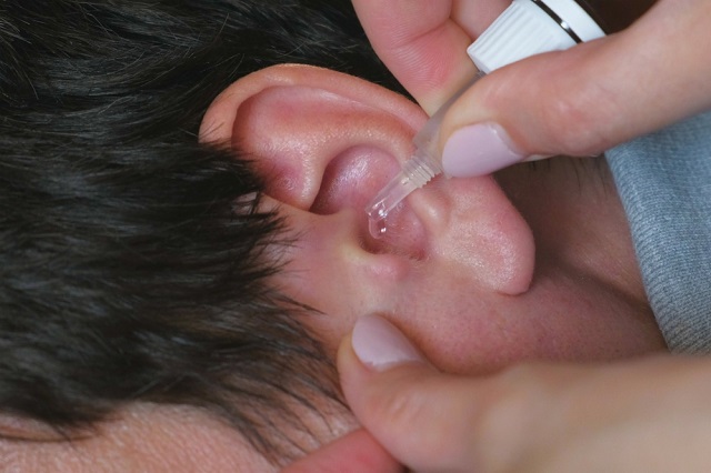 点耳薬を使用するための正しいガイド