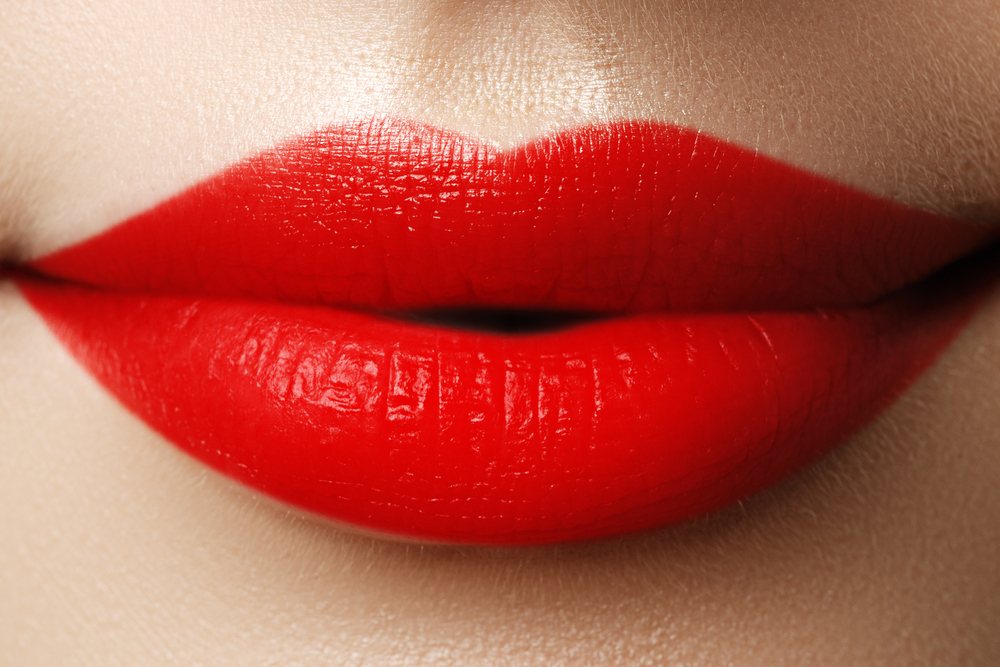 Hipertrofi, keadaan yang menyebabkan bibir labia faraj membesar. Adakah perkara biasa?