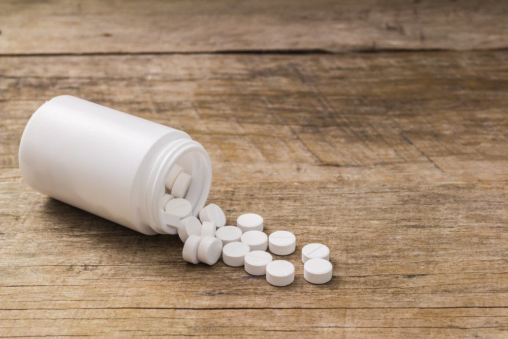 パラセタモール対イブプロフェン：どの薬を服用する必要がありますか？