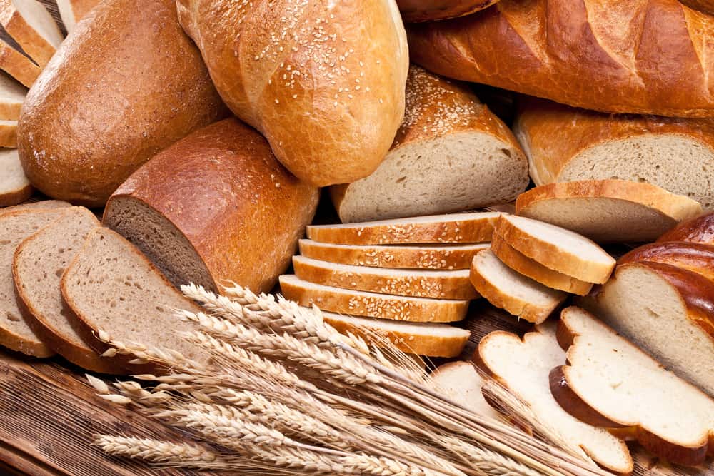 Antara roti putih dan roti gandum, yang manakah paling sihat?