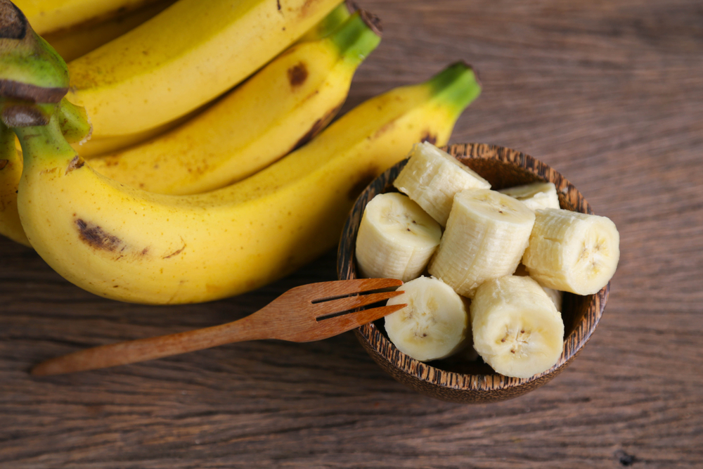 多くの人のお気に入りの果物であるバナナの9つの利点