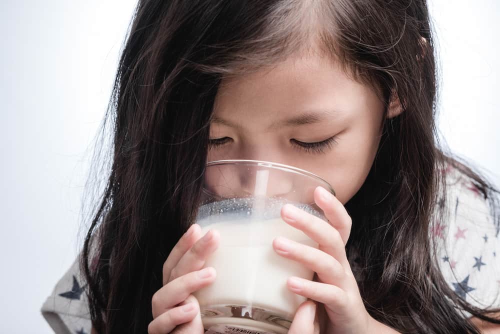 هل من فوائد شرب الحليب قبل النوم؟