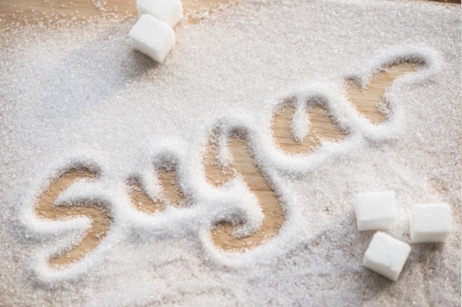 ما هو خطر السكر المكرر ولماذا تحظره الحكومة؟