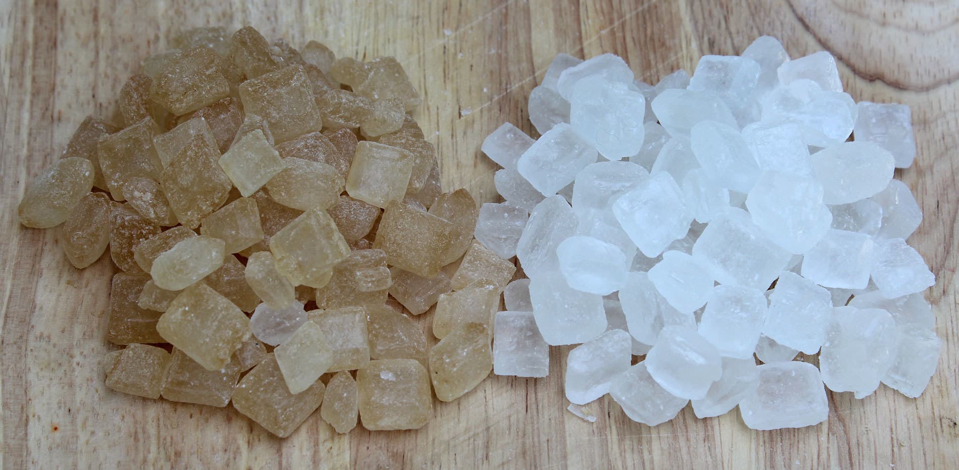 น้ำตาลกรวด กับ น้ำตาลทราย อย่างไหนดีกว่ากัน?
