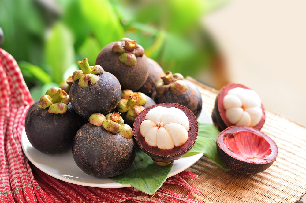 9 ползи от плодовете мангостин, включително подпомагане на отслабването