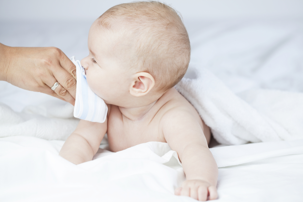 Bayi Mengalami Meludah Melalui Hidung? Inilah punca dan cara mengatasinya