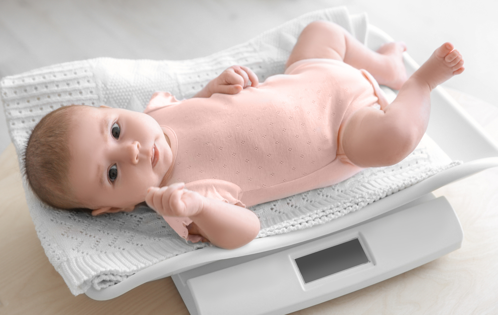 Идеални етапи на растеж на бебето на 0-11 месеца