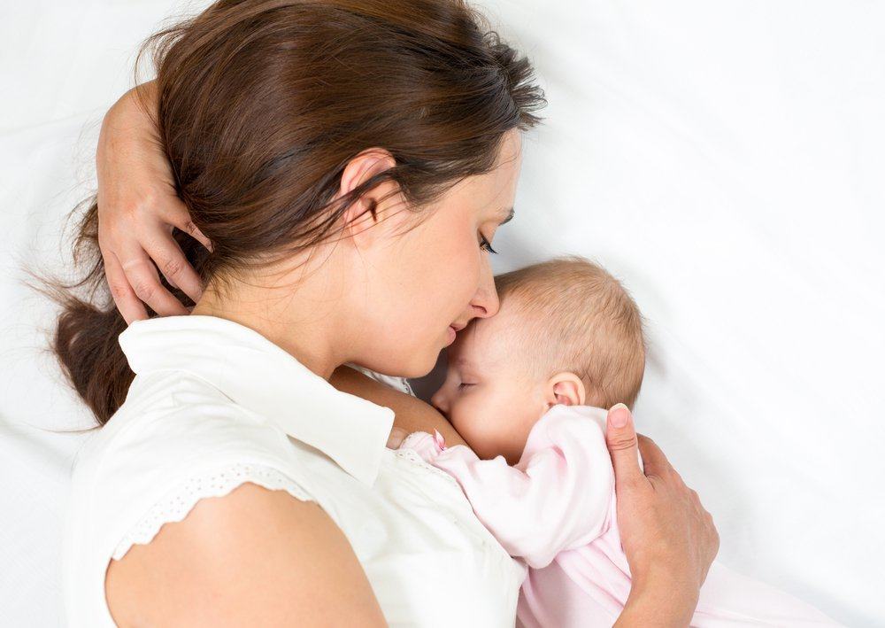 出産後に出てこない母乳の原因と克服方法