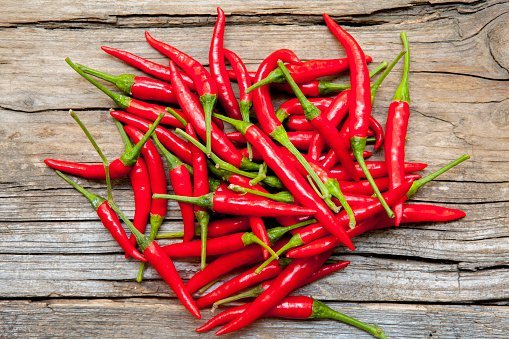 Dietro il gusto piccante, ecco 8 benefici del consumo di peperoncino per la salute