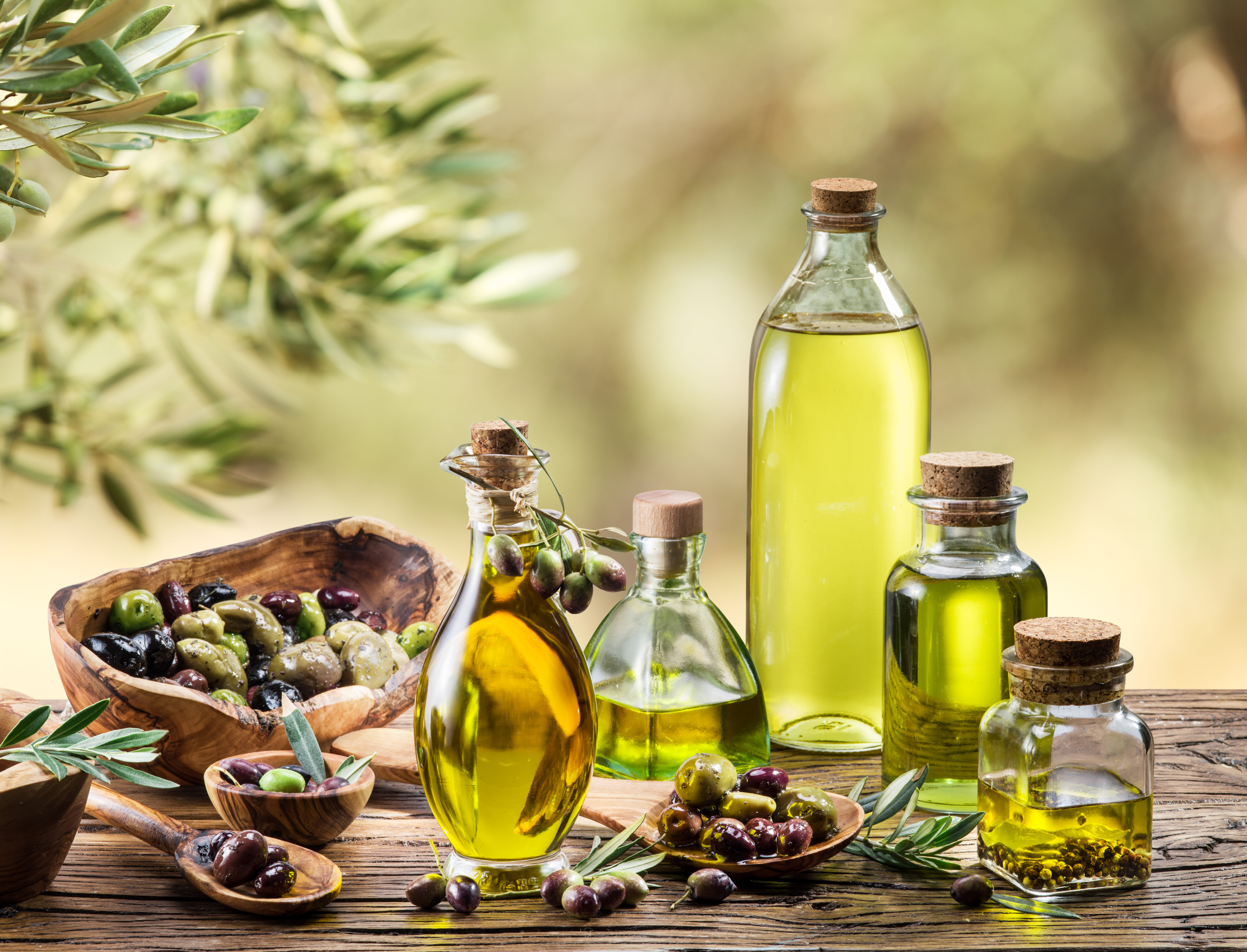 Cos'è più sano: l'olio d'oliva ordinario o l'olio extra vergine di oliva?