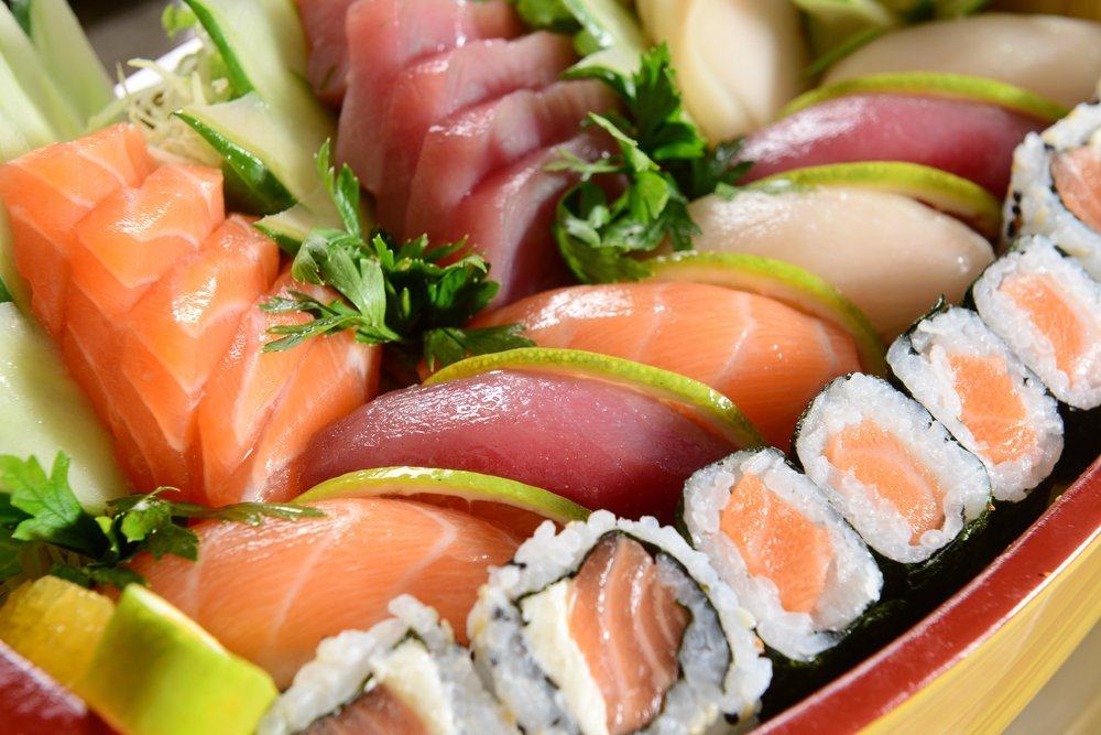 Често яжте суши и сашими, какви са рисковете?